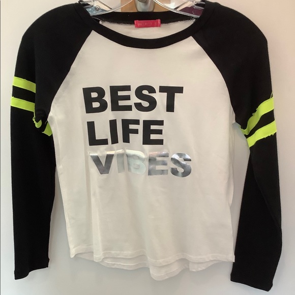 MENU Other - MENU “Best Life Vibes” Top